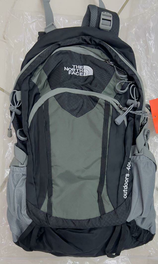 The North Face Outdoors 40L Backpack – Built for Trailblazers