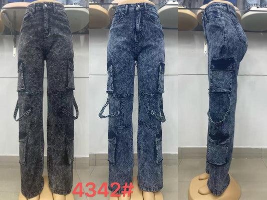 Unisex Washed Cargo Jeans with Utility Pockets