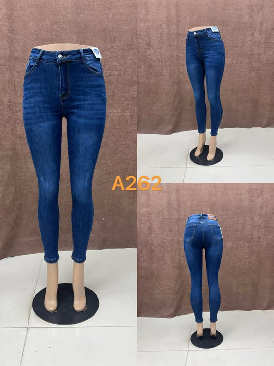 Women’s Skinny Fit Jeans A262 (26-36)
